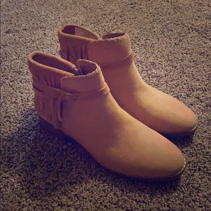 American Eagle Booties size 9